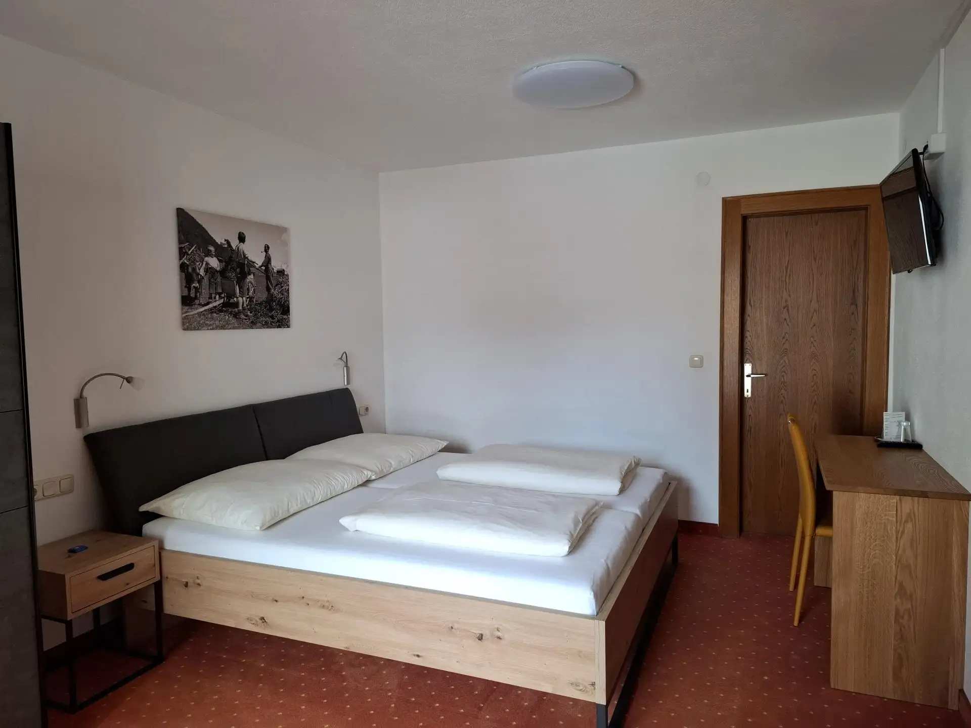 Doppelzimmer 5 mit Balkon